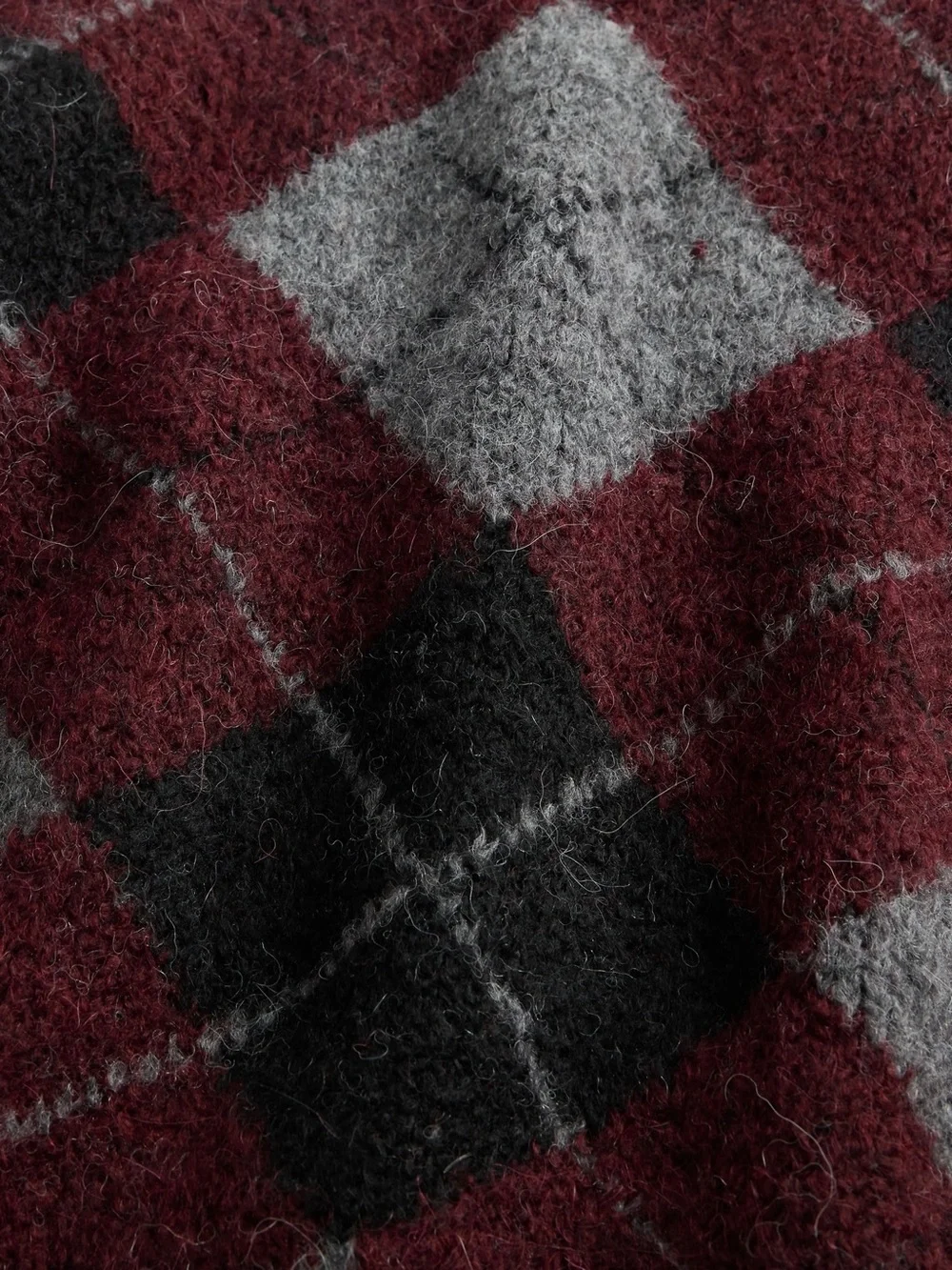 GAP Fuzzy Alpaca Blend Brushed Argyle Sweater Burgundy Gray V-Neck Long Sleeve